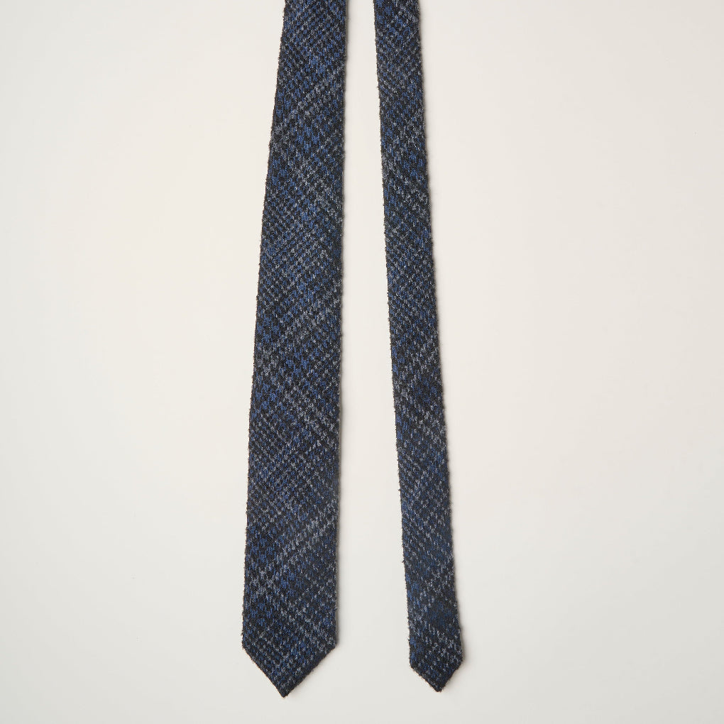 負けじと。｜ブークレウール千鳥チェックタイNAVY – giraffe ONLINE SHOP